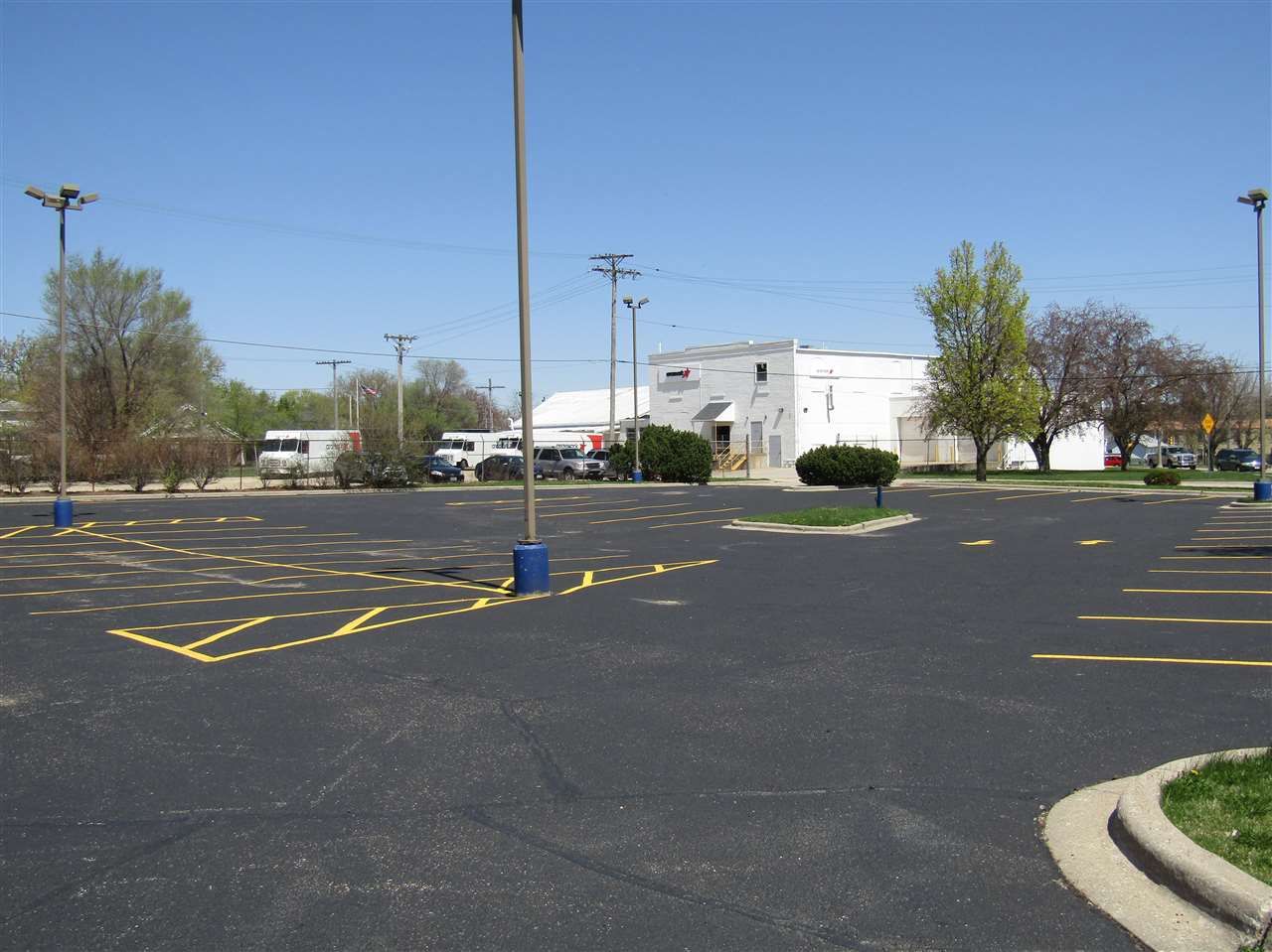 400 W Centerway St, Janesville, WI 53548